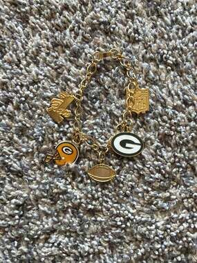 Green Bay Packers NFL Gold-Tone Multi Charm Bracelet